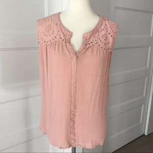 DR2 • Sleeveless Eyelet Blouse in Blush